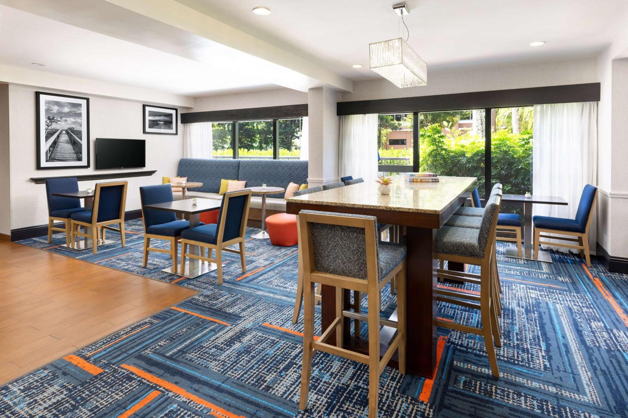 Hampton Inn Naples-Central Exterior photo