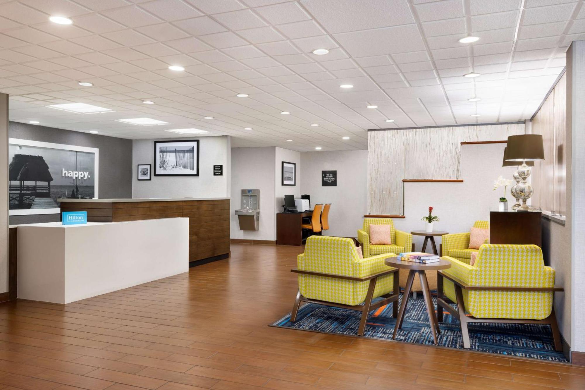 Hampton Inn Naples-Central Exterior photo