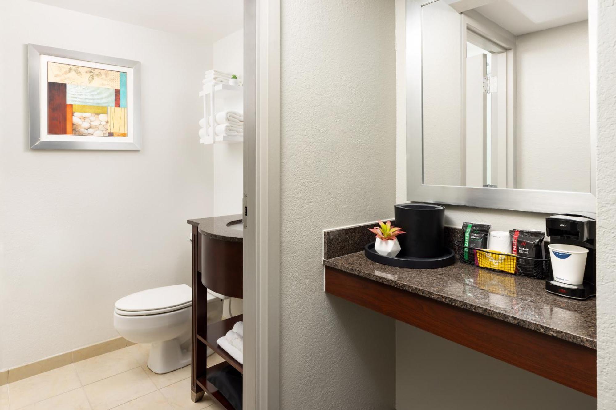 Hampton Inn Naples-Central Exterior photo